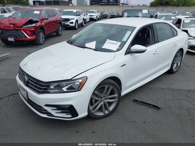 42290551 :رقم المزاد ، 1VWAA7A38JC008055 vin ، 2018 Volkswagen Passat 2.0t R-line/2.0t S مزاد بيع