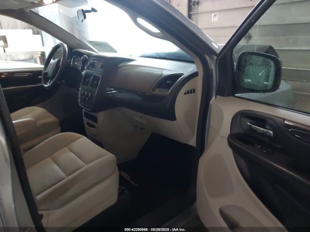 2C4RDGBG0FR615970 Dodge Grand Caravan Se