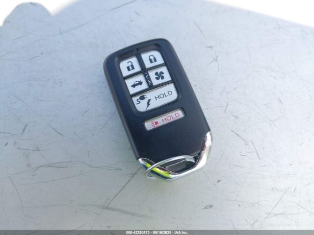 JHMZC5F10JC015706 Honda CLARITY PLUG-IN HYBRID