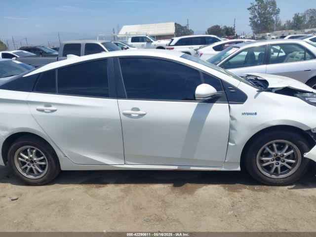 JTDKBRFU6G3020280 Toyota Prius Two