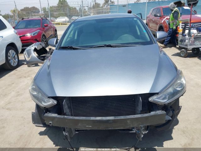 KMHD74LF0HU302375 Hyundai ELANTRA SE