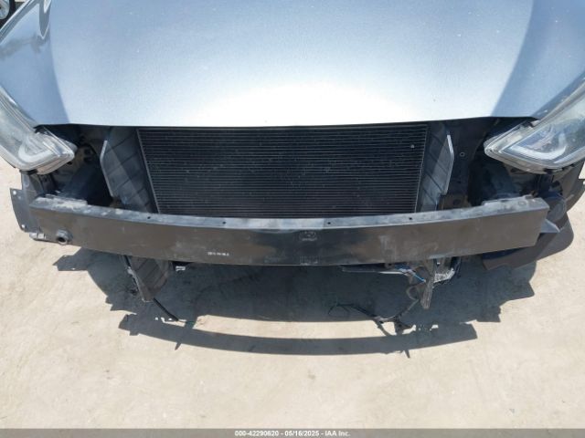 KMHD74LF0HU302375 Hyundai ELANTRA SE
