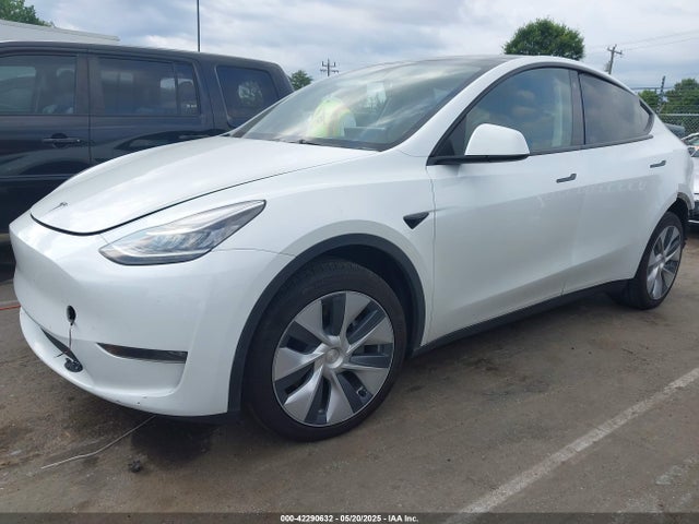 2023 TESLA MODEL Y 7SAYGDEE8PA100711 Photo 1