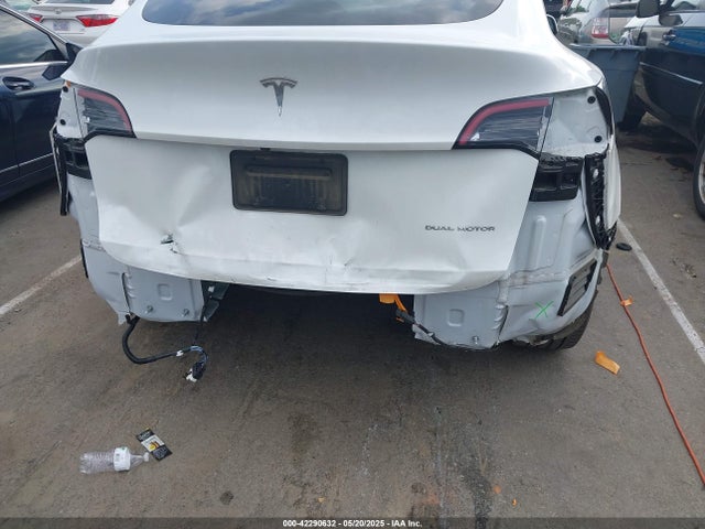 2023 TESLA MODEL Y 7SAYGDEE8PA100711 Photo 5