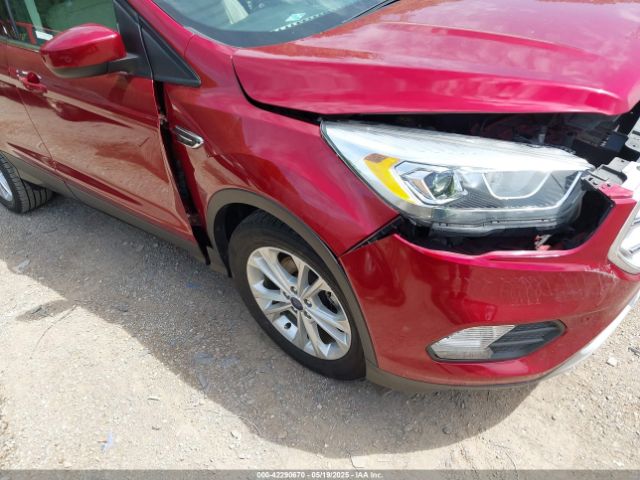 1FMCU0HD6JUB38981 Ford ESCAPE SEL