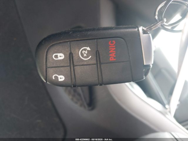 3C4PDCGG2FT735677 Dodge Journey Crossroad