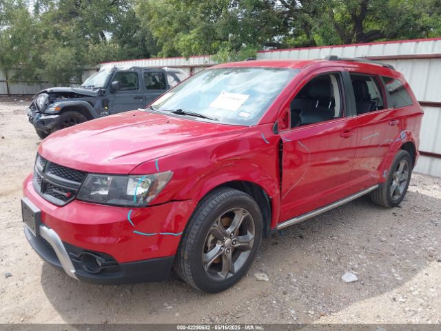 3C4PDCGG2FT735677 Dodge Journey Crossroad