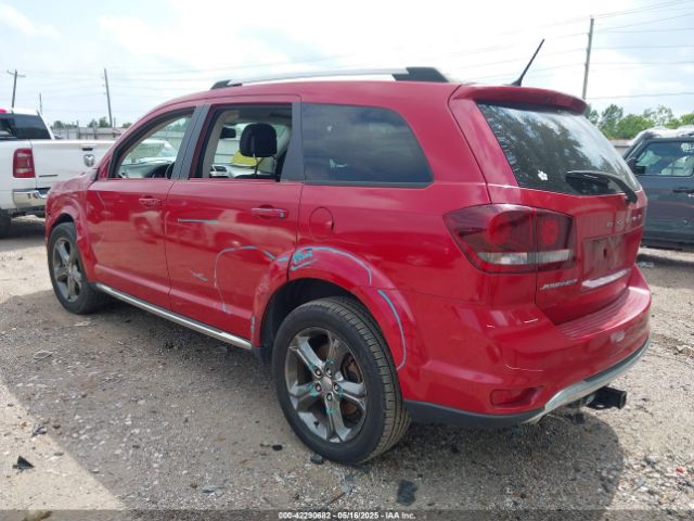 3C4PDCGG2FT735677 Dodge Journey Crossroad