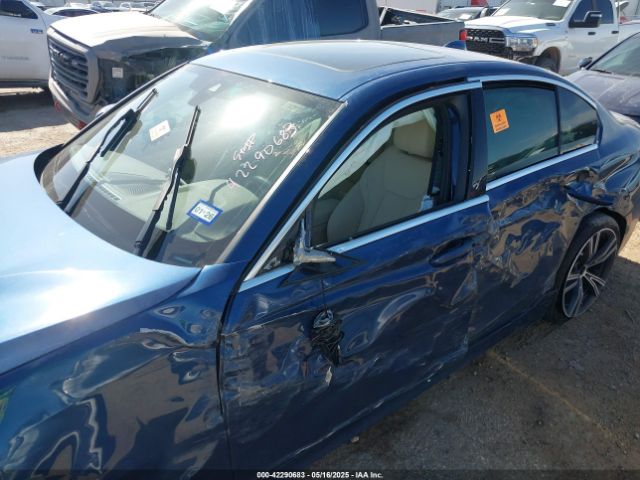 3MW5R1J03M8B71429 BMW 330I