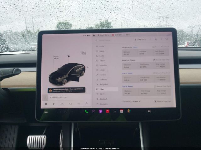 5YJ3E1EB1JF170479 Tesla Model 3 Long Range/performance