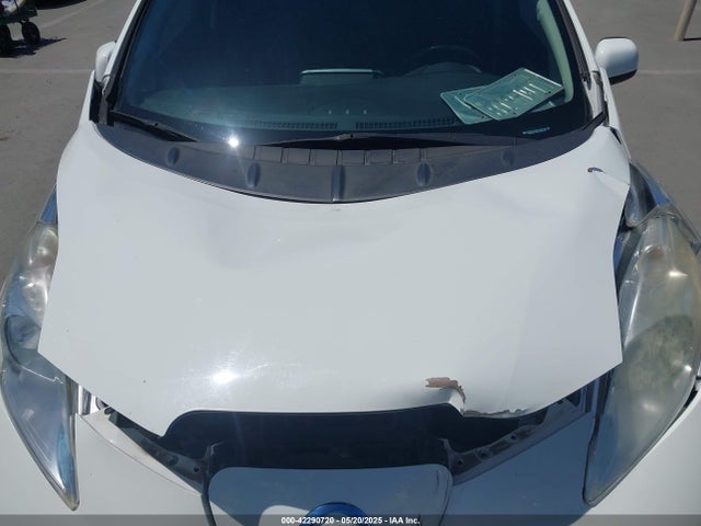 1N4BZ0CP5GC308139 Nissan LEAF SV