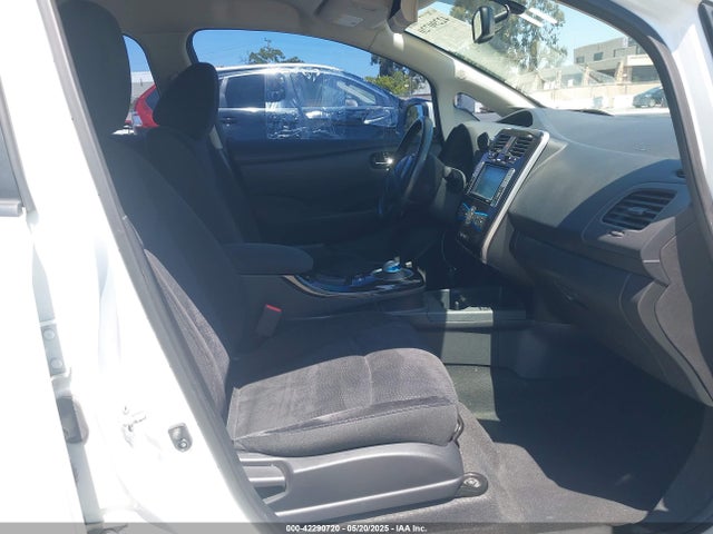 1N4BZ0CP5GC308139 Nissan LEAF SV