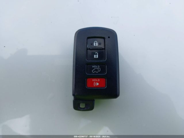 5TDJKRFH8GS229615 Toyota Highlander Xle V6