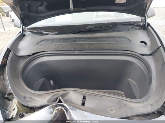 7SAYGDEE4PF627809 Tesla 2023