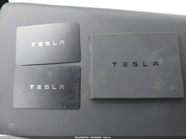 7SAYGDEE4PF627809 Tesla 2023