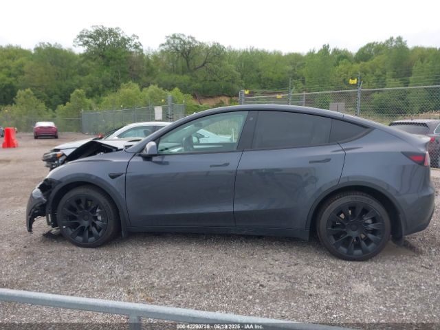 7SAYGDEE4PF627809 Tesla 2023