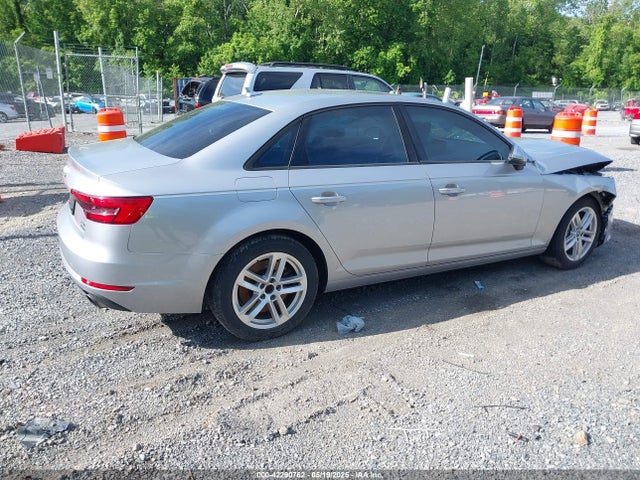 2017 AUDI A4 WAUANAF42HN021286 Photo 3