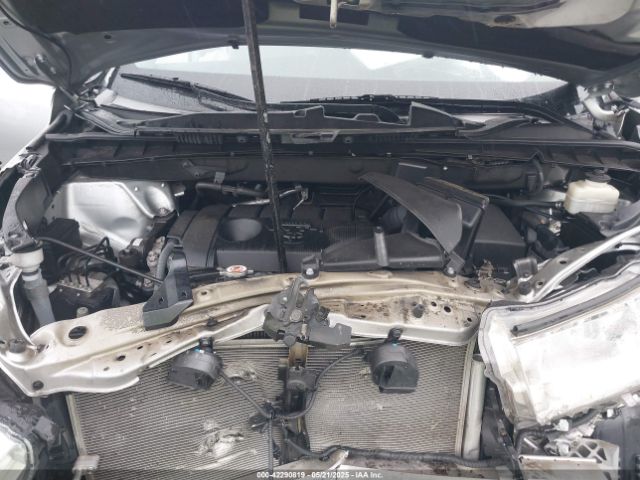 5TDZARFH2JS037796 Toyota Highlander Le