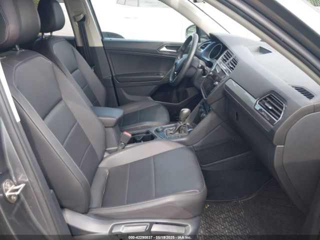 2020 VOLKSWAGEN TIGUAN 3VV2B7AX6LM079491 Photo 4