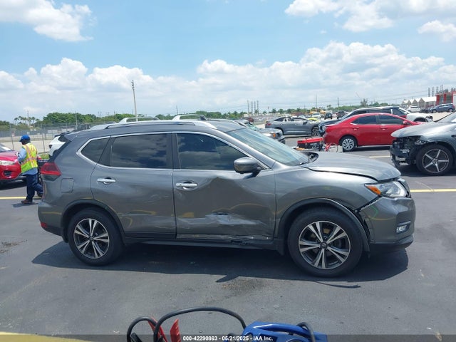 Nissan ROGUE SV 2019 JN8AT2MT9KW260154 Image 14