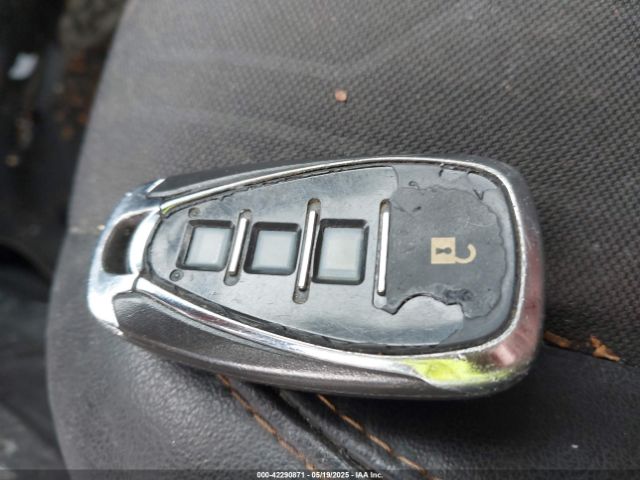 3GNCJPSB8HL277731 Chevrolet Trax Lt