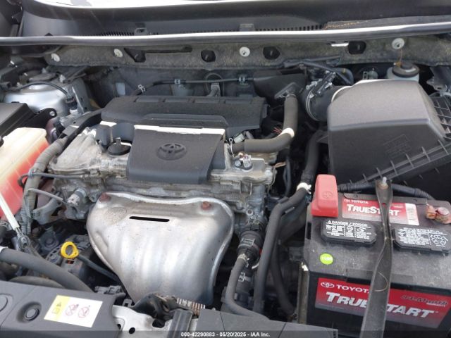 JTMBFREVXJJ193902 Toyota RAV4 LE