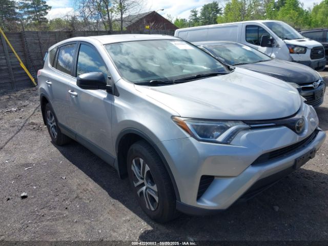 JTMBFREVXJJ193902 Toyota RAV4 LE