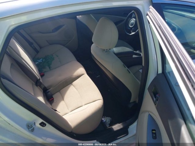 KNAGM4A7XF5641123 KIA Optima Lx