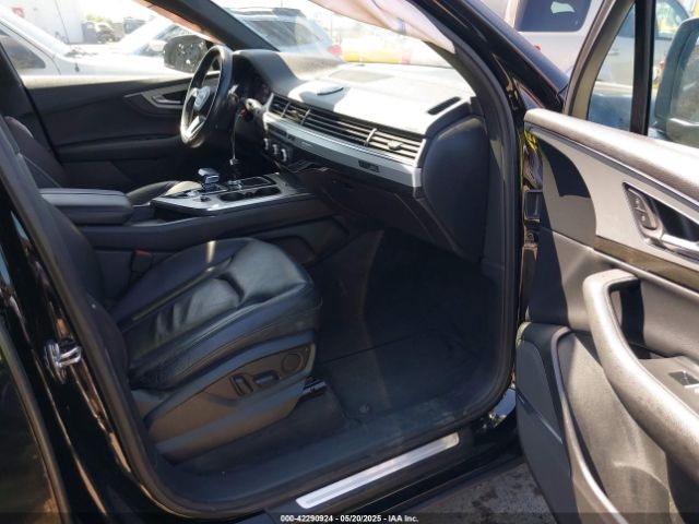 2019 AUDI Q7 WA1LHAF70KD018858 Photo 4