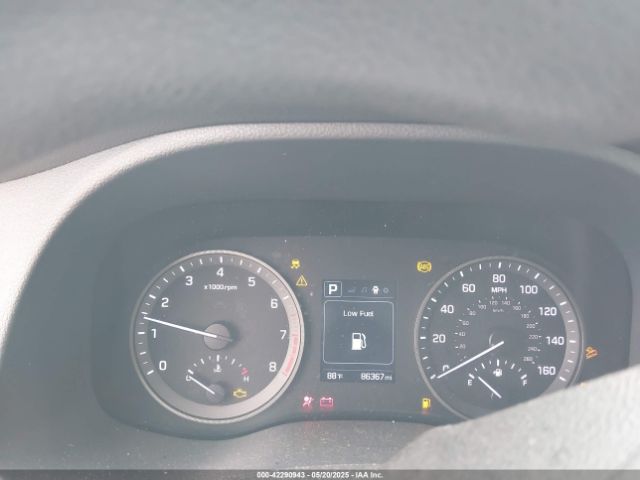 KM8J3CA47HU495876 Hyundai TUCSON SE