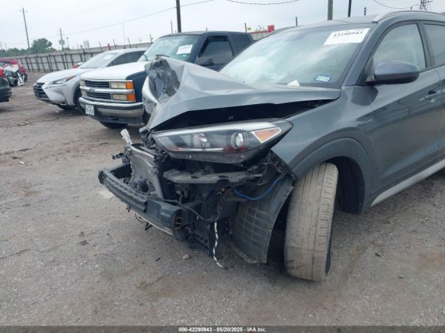 KM8J3CA47HU495876 Hyundai TUCSON SE