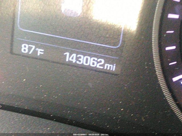 KM8J33A44GU137780 Hyundai TUCSON SE