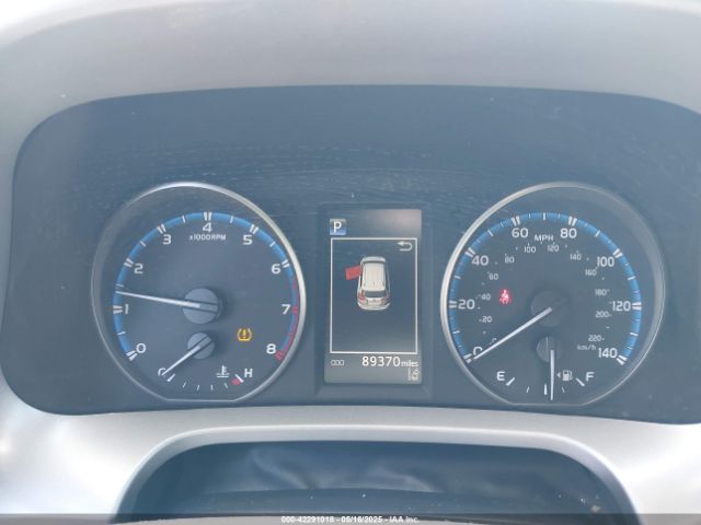 2T3WFREV1JW450514 Toyota Rav4 Xle