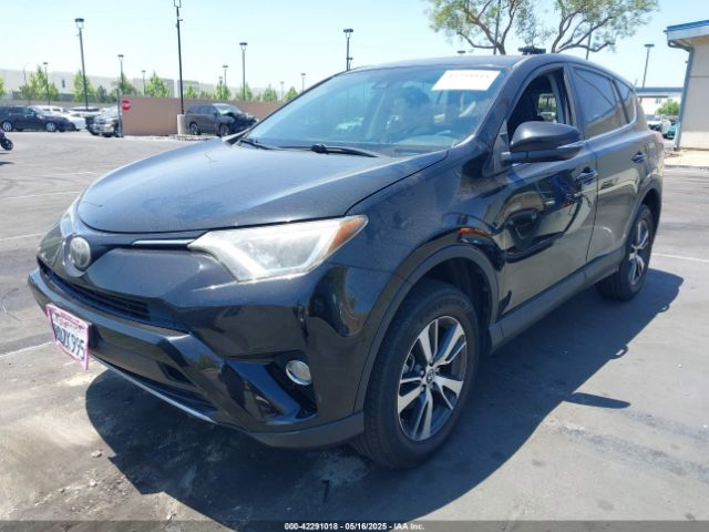 2T3WFREV1JW450514 Toyota Rav4 Xle