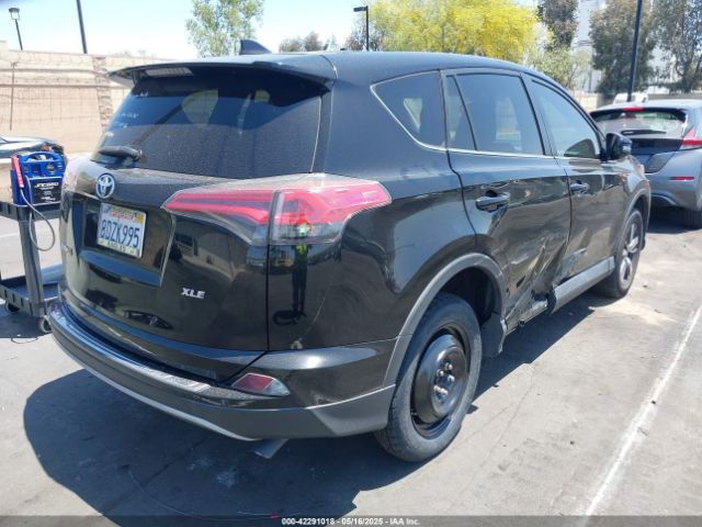 2T3WFREV1JW450514 Toyota Rav4 Xle