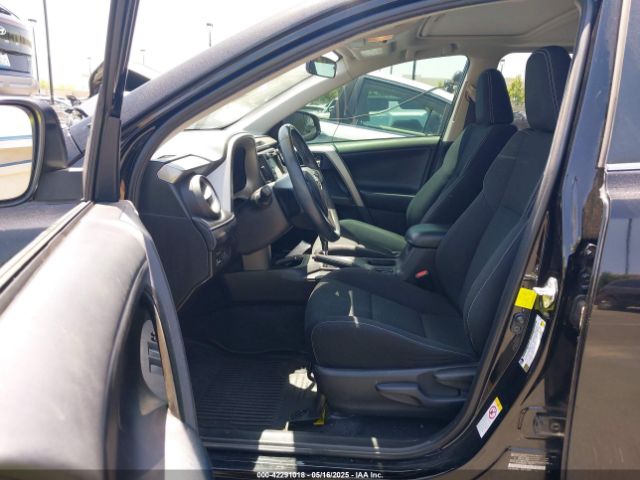 2T3WFREV1JW450514 Toyota Rav4 Xle