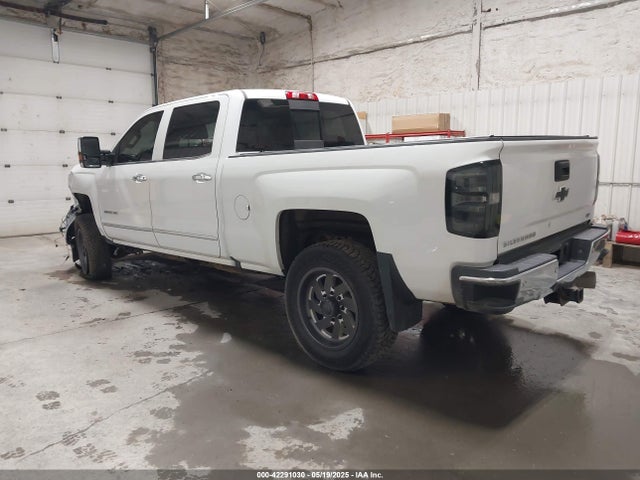 1GC1KWEY8HF160801 Chevrolet Silverado 2500hd Ltz