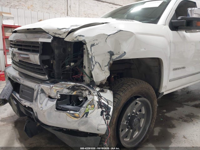 1GC1KWEY8HF160801 Chevrolet Silverado 2500hd Ltz