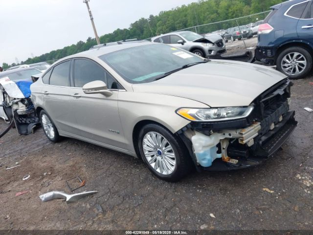 3FA6P0LUXFR141046 Ford Fusion Hybrid Se