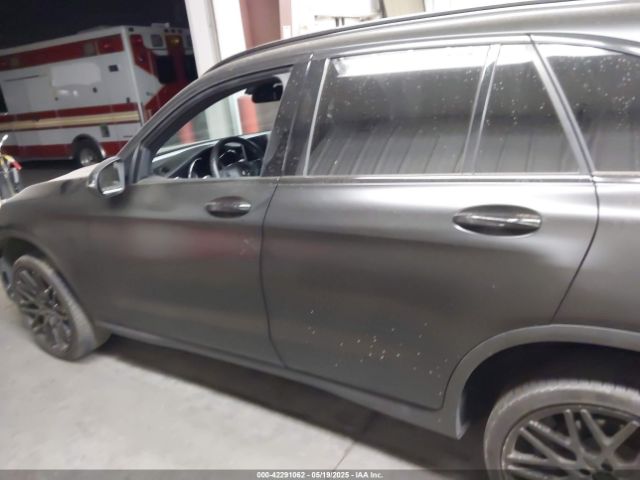 WDC0G4JB2HF165490 Mercedes-Benz m274
