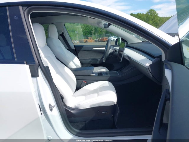 2023 TESLA MODEL Y 7SAYGDEE8PF591817 Photo 4