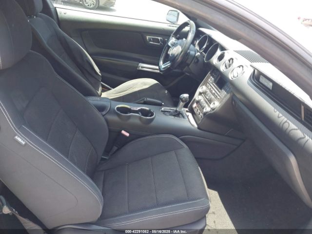 1FA6P8AM0G5267177 Ford Mustang V6