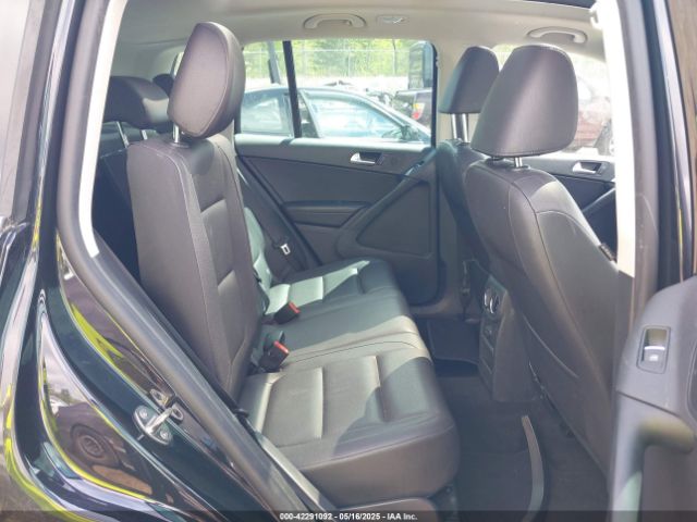WVGSV7AX4HK012260 Volkswagen Tiguan 2.0t Wolfsburg Edition