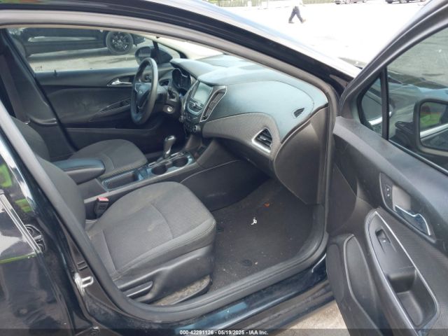 2017 CHEVROLET CRUZE 1G1BE5SM1H7103043 Photo 4