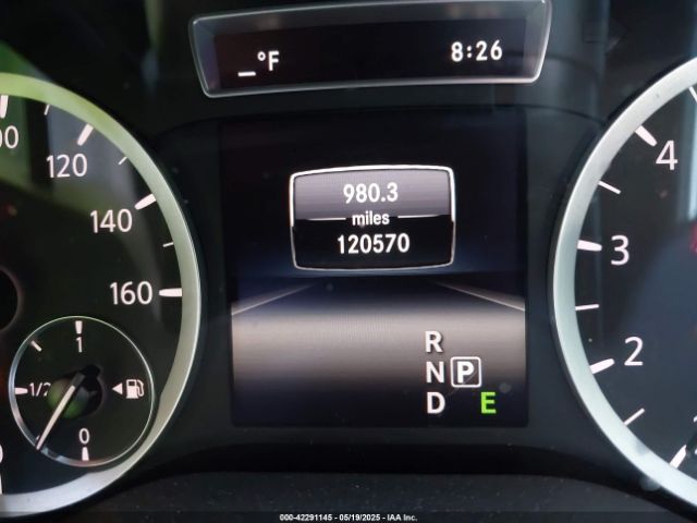 SJKCH5CR7JA053848 Infiniti Qx30 Premium