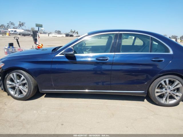 55SWF4JB1HU187647 Mercedes-Benz C 300 Luxury/sport