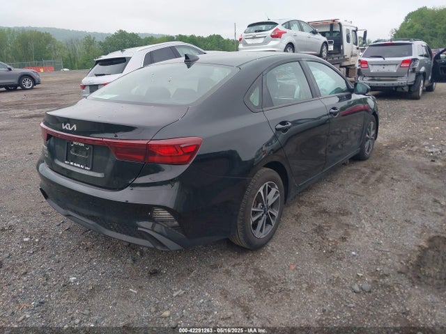 3KPF24AD9RE742561 KIA Forte Lxs