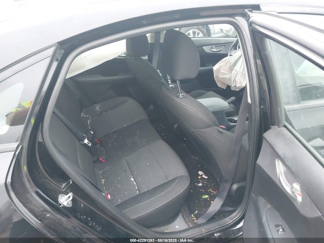 3KPF24AD9RE742561 KIA Forte Lxs
