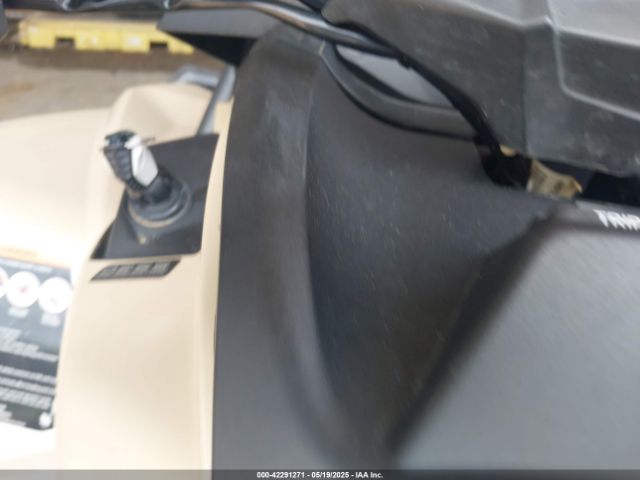 2023 CAN-AM OUTLANDER 3JBLWAU47PJ002192 Photo 10
