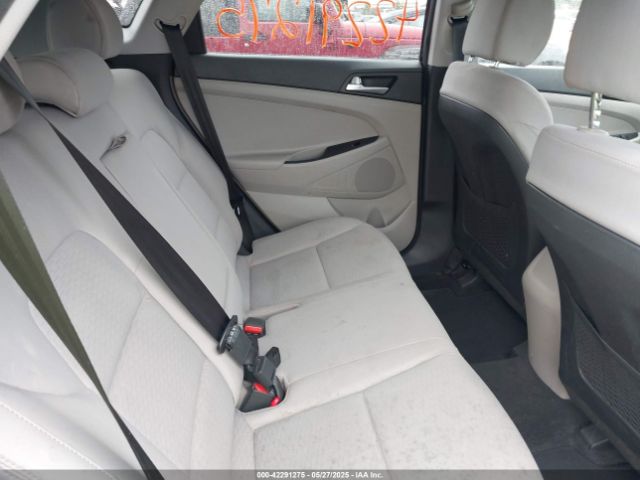 KM8J33A4XKU851129 Hyundai Tucson Value
